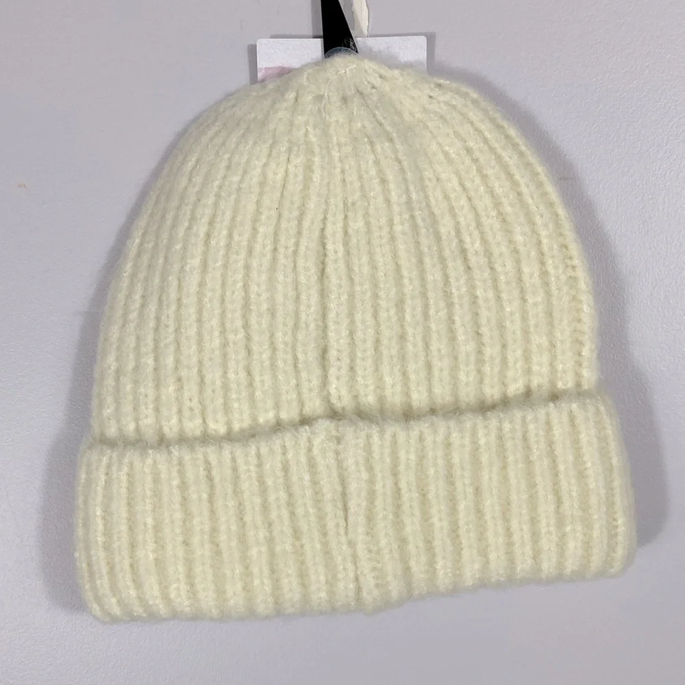 🌸 Jessica Simpson Cozy Knit Cuffed Cream Beanie with Pearls